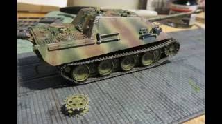 172 EsciItaleri SdKfz 173 Jagdpanther build [upl. by Ydne]