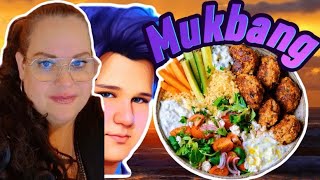 Mukbang  grekiska biffar med Couscous sallad [upl. by Idona]