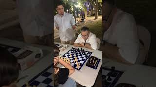 El Intendente Lic Carmelo Vidalin jugando Ajedrez [upl. by Jedlicka493]