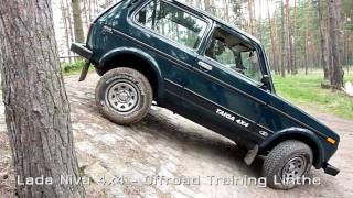 Lada Niva 4x4  Offroad Training beim ADAC in Linthe [upl. by Enwad957]