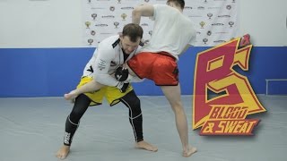 Проход в одну ногу в MMA Самбо и грэпплинг Павел Малышев Single leg takedown in MMA [upl. by Cornel]