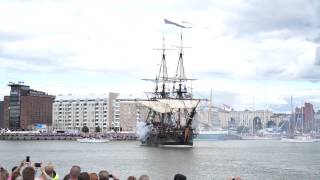 Swedish ship Götheborg striking its cannons [upl. by Hnahc]