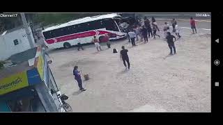 Detalles del accidente entre bus de Rápido Tolima y Universidad del Tolima [upl. by Rauch]