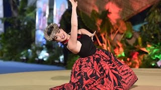 Aulii Cravalho  Moana World Premiere Hula [upl. by Cirilo]