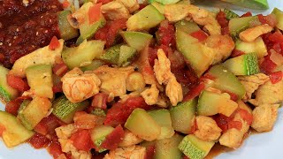 POLLO CON CALABACITAS [upl. by Haldane]