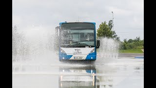 Kauno autobusų vairuotojai išbando ekstremalias vairavimo sąlygas [upl. by Mcneil143]