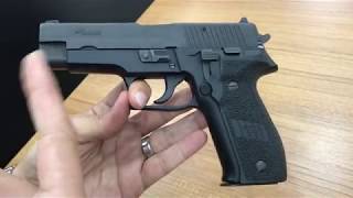 SİG SAUER P 226 Alman inceleme ve sökülüp takılması [upl. by Adnam476]