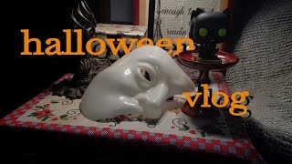 cozy halloween vlog  halloween decorating book and movie recos [upl. by Roby972]