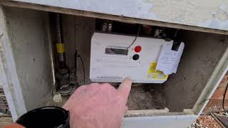 How to read G470 671 Landis  Gyr gas meter SM1 [upl. by Stanwood39]