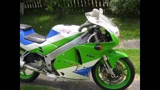 🚲 Kawasaki ZXR 250 Walk around [upl. by Nahtiek588]