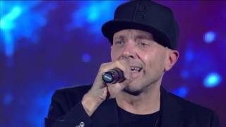 Max Pezzali  La regola dellamico Live  Radio Italia 21015 [upl. by Innattirb168]