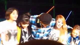 Snoop Dogg aka Snoop Lion amp 2NE1  Jump Around Drop It Like Its Hot at Snoop Dogg Live in Korea [upl. by Barbee]