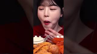 bburinkle chicken mukbang mukbang eattingsounds eatingsounds eatsounds eatingasmr [upl. by Bobbe]