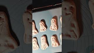 Want a FAST and FUN Halloween Treat Make Bake Roll Ghosts Now [upl. by Strohbehn]