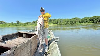 Massive BIGHEAD Bowfishing with bonus SKIPJACK fishing [upl. by Gelhar276]