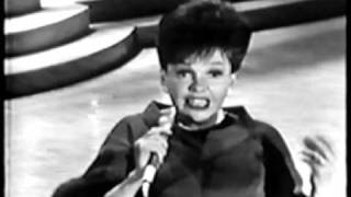 Judy Garland sings Cole Porter 1965 Academy Awards Ceremony [upl. by Cathe712]