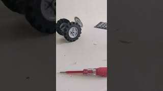 hexbug thwacking horizontal overhead spinner tombstone mod test one [upl. by Zetra]