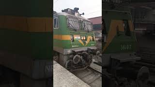 Train travel Crash 😱😱 On the End Stop 🚏 🛑railway train indianrailways [upl. by Snevets137]