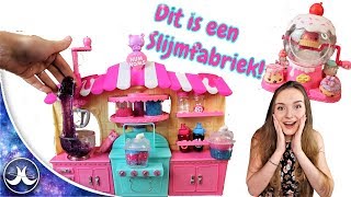 SLIJMFABRIEK testen NUM NOMS Silly Shakes Maker amp Glitter Playset JadeTest [upl. by Nawd784]