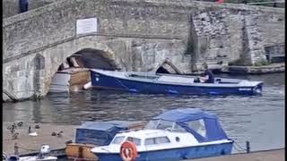 Boat Stuck Under Potter Heigham Bridge Norfolk Broads 2nd October 2020 [upl. by Ferullo]