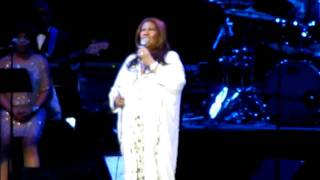 Aretha Franklins Tribute to Whitney Houston  The Greatest Love of All [upl. by Desdee]