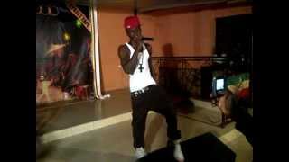 Stonebwoy performing live in Nima [upl. by Anrapa]