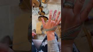 How I do an Andean plying bracelet… Spinning tutorial for beginners [upl. by Caputto]