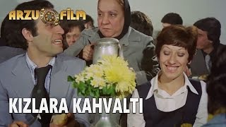 Hababam Sınıfı Tatilde  Kızlara Kahvaltı [upl. by Ativoj446]