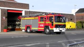 Hampshire Fire amp Rescue  Cosham Reserve Water Tender Ladder Turnout [upl. by Asalocin97]