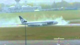 Boeing 767 Emergency Landing Warsaw 2011 [upl. by Atnahs]