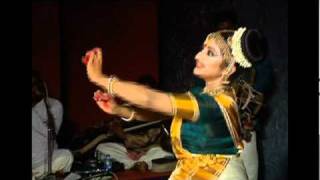 mohinyattam recital by Usha suresh balaje [upl. by Dygall]