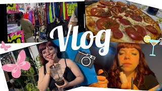 Vlog  Día de compras y barcito 💃🏻🥂 [upl. by Attenohs]