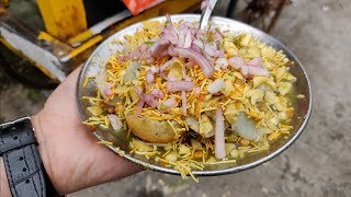 Button Papdi Chaat of Ulhasnagar  Popular Sindhi Chaat  Indian Street Food [upl. by Willyt]