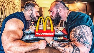 Wer schafft mehr McDonalds 27000 kcal Cheeseburger Challenge Fabi Prank  Stofftiere [upl. by Filberte]