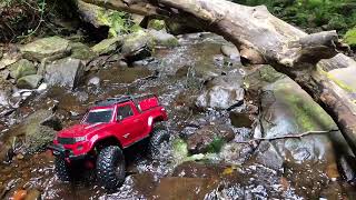 Traxxas trx4 high trail sport crawling deep water [upl. by Bashemeth]