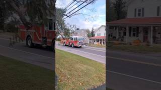 Upper Leacock Fire Rescue Engine 61 Responding Code 3 Urgently youtubeshortsemergencyresponsefyp [upl. by Aerb234]