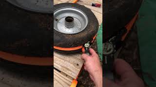 Inflate a tubeless tire thats off the rim Quick and Easy diy tubeless tireinflate [upl. by Nodarb]