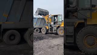 16 wheeler tata signa 4830 loading video👑🔥jcb loading video 😎💪jcb tipper shortsviral excavator [upl. by Kifar237]