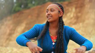 Oromo music  Badhaatu Abbuu Jajjabee  New Ethiopian Oromo Music 2018Official Video [upl. by Yremogtnom]