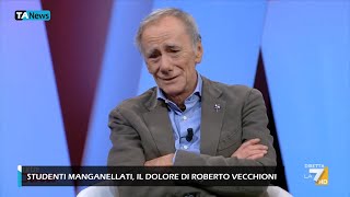 Studenti manganellati Roberto Vecchioni in lacrime quotCose che non possono succederequot [upl. by Sirdi]