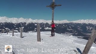 Loopend Vuurtje in de Lüsner Alm sneeuw [upl. by Assetal]