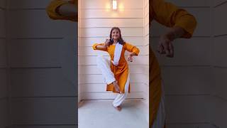 Ekadantaya Vakratundaya 🙏 Shree Ganeshay Dheemahi  Easy steps✨ dance danceshorts ganeshadance [upl. by Roydd]