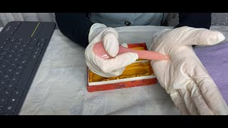 ASMR ITA Roleplay Medico dal dottore Riflessologia piedi  triggers gloves tracing  paper sounds [upl. by Pressman]