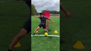 Frenkie de Jong skill breakdown soccer football soccerskills footballskills soccertraining [upl. by Bouley397]