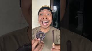 Makan donat sama coklat [upl. by Eedahs]