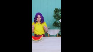 Elle a mangé une pastèque 🍉 pastèque fruit [upl. by Evanthe]