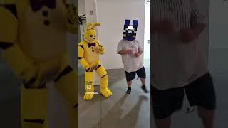 Bumble Bee springbonnie springbonniecosplay fnaf fnafcosplay bumblebeedance [upl. by Anwat]