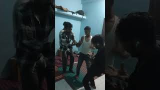 Laundiya London se laenge Raat bhar DJ bajayenge [upl. by Lecrad]