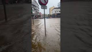 Castelldefels se inunda por la Dana en Cataluña esta mañana [upl. by Dierolf]