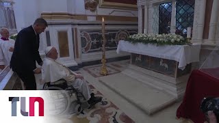 Francisco visitó la tumba de Celestino V el primer Papa en renunciar al cargo [upl. by Atnek832]